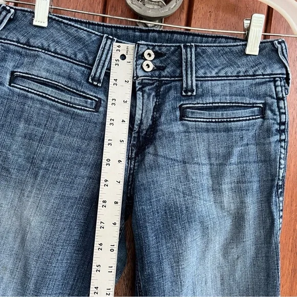 Classic Blue Women's Jeans - Picture 7 of 10